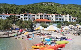 Hotel Priscapac Resort & Apartments